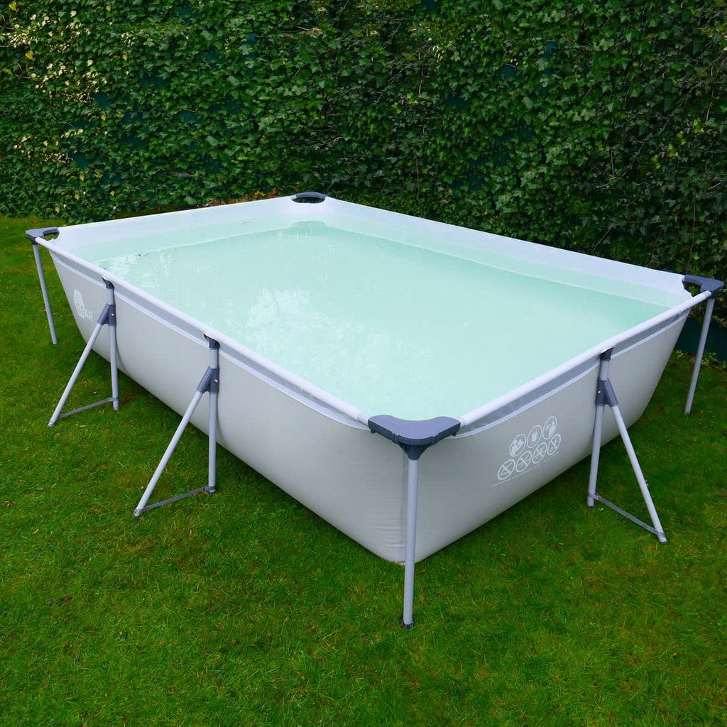 Piscina rectangular de 396x207x100 cm hecha de acero, proporciona un espacio generoso para que toda la familia disfrute en el jardín o la terraza.