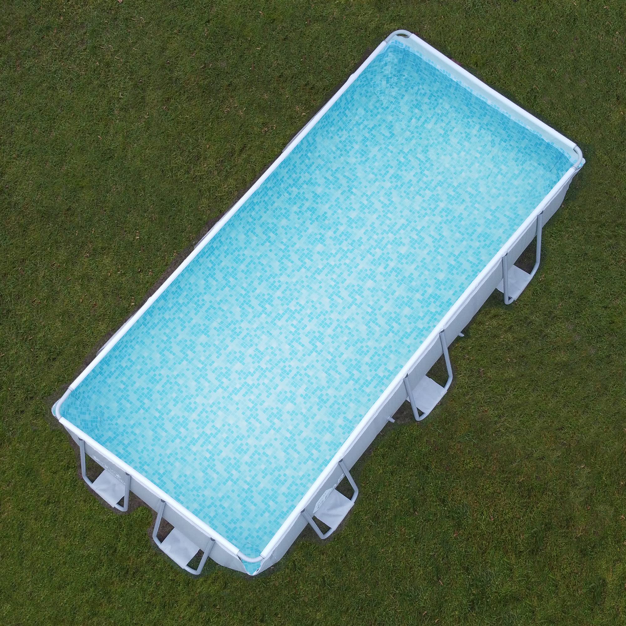Piscina rectangular de 396x207x100 cm hecha de acero, proporciona un espacio generoso para que toda la familia disfrute en el jardín o la terraza.
